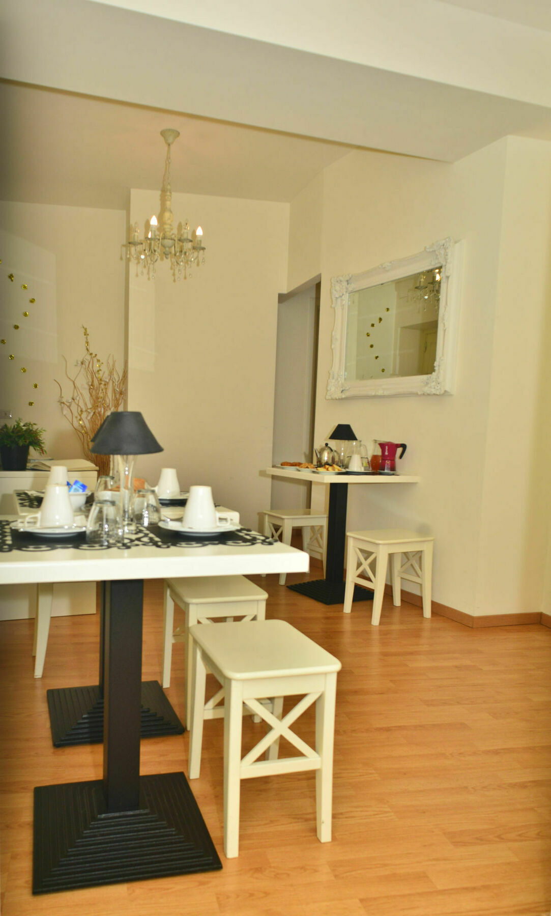 Vieniaroma Apartment Luaran gambar